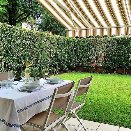 La Casa Di Cele Apartment Desenzano del Garda Bagian luar foto
