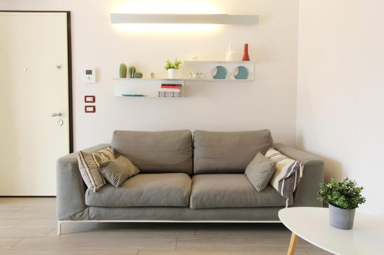 La Casa Di Cele Apartment Desenzano del Garda Bagian luar foto