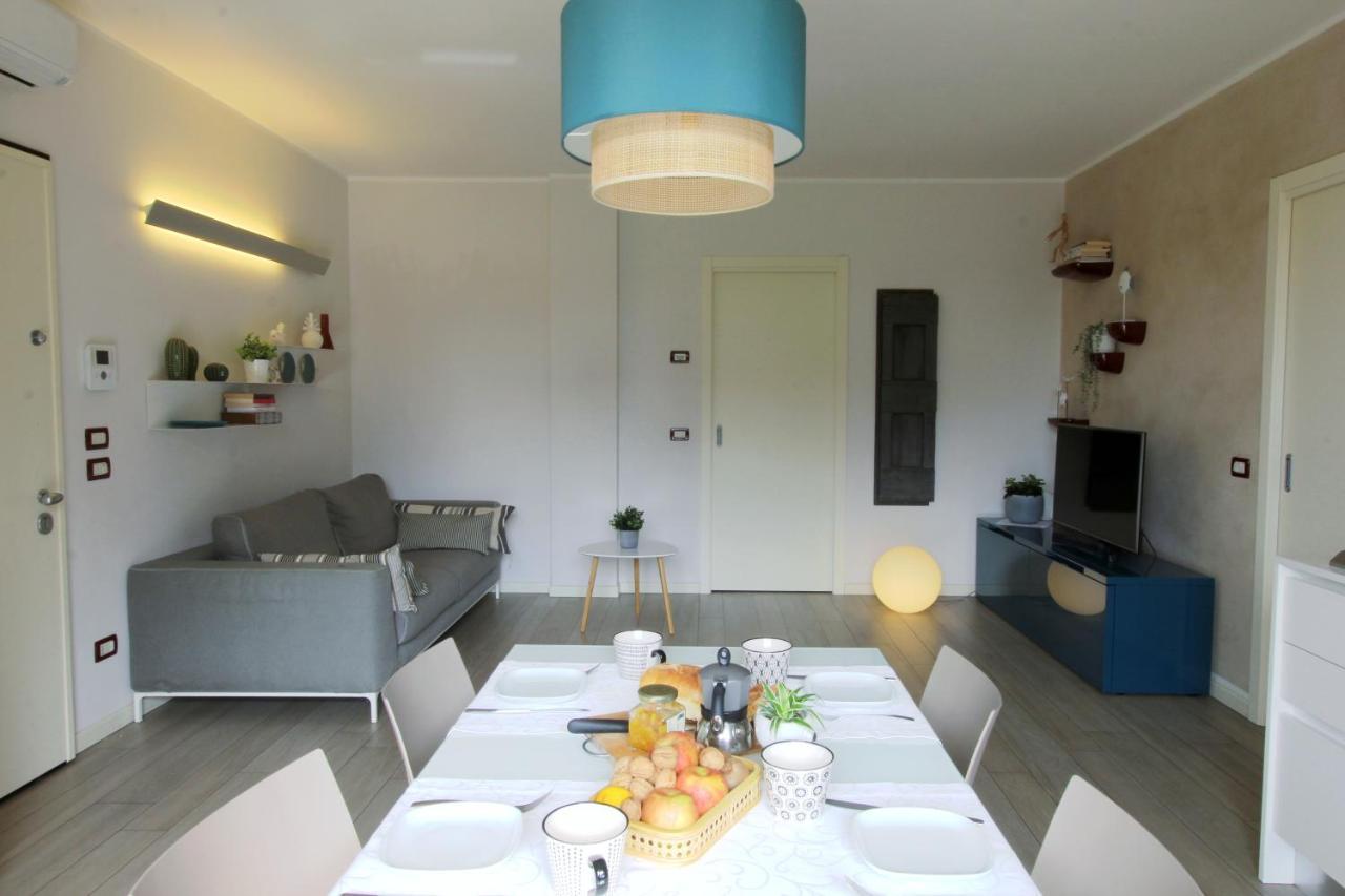 La Casa Di Cele Apartment Desenzano del Garda Bagian luar foto